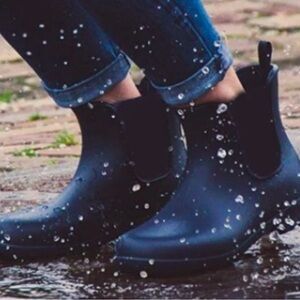 Crocs Glossy Black Waterproof Ankle Boots.